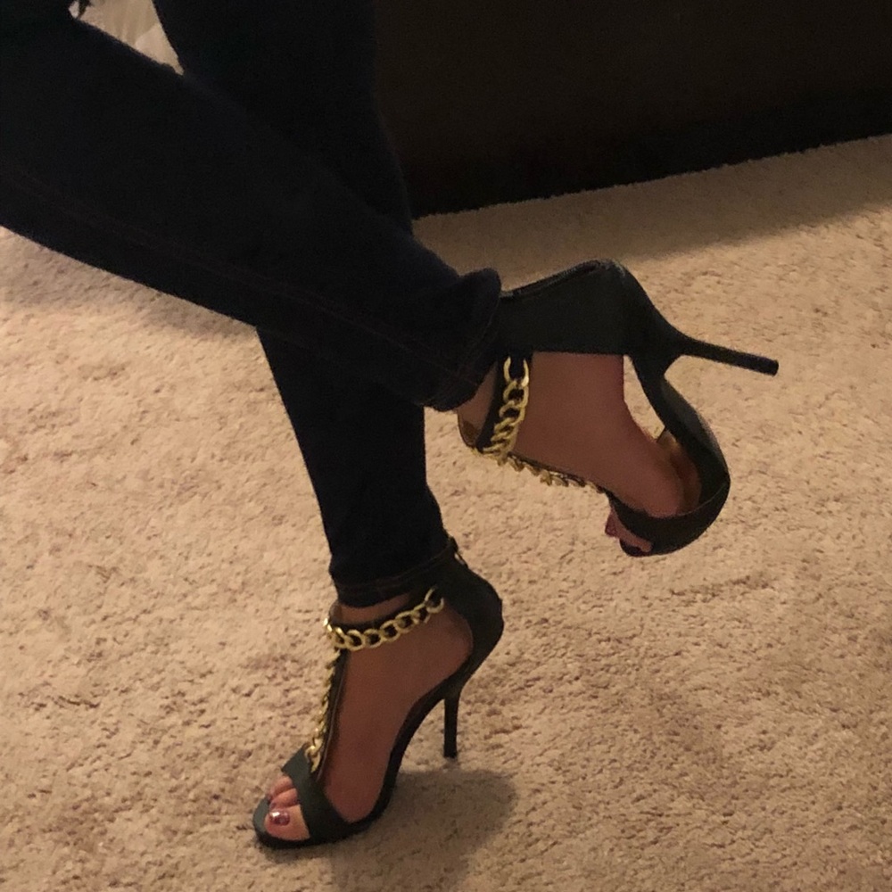 Charlotte Russe 4 inch heels NWOT
